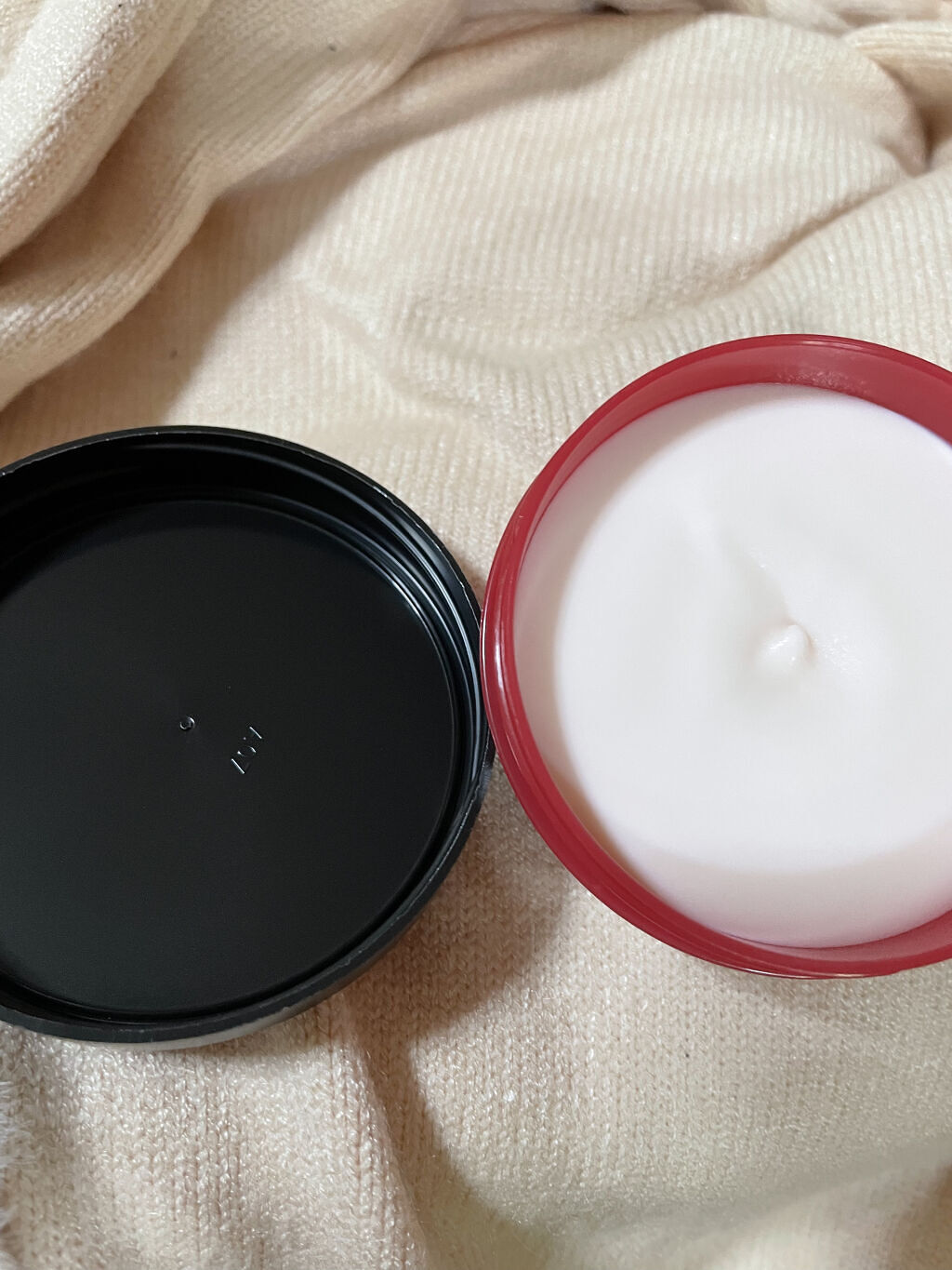 ボディバター ストロベリー/THE BODY SHOP/ボディクリームを使ったクチコミ（3枚目）