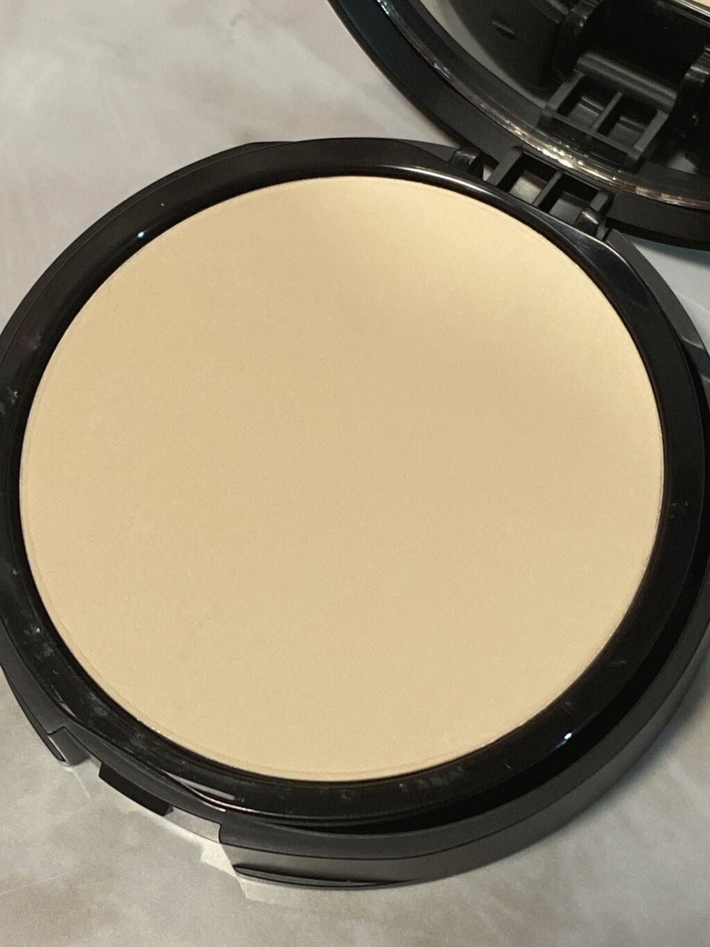 オリジナル ミネラルベール プレスト パウダー/bareMinerals/プレストパウダーを使ったクチコミ(2枚目)