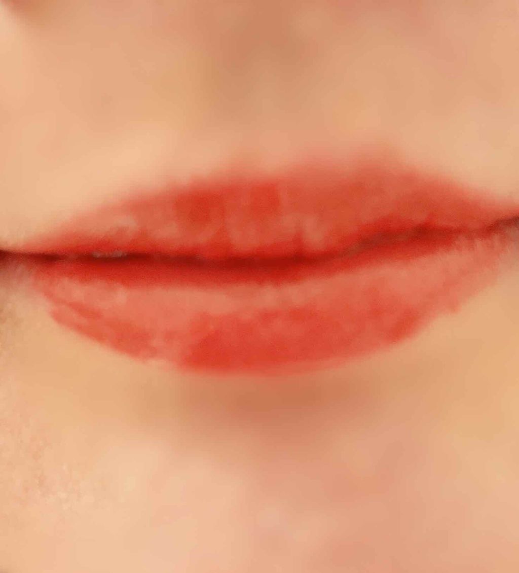 ラスティンググロスリップ/CEZANNE/口紅を使ったクチコミ(2枚目)