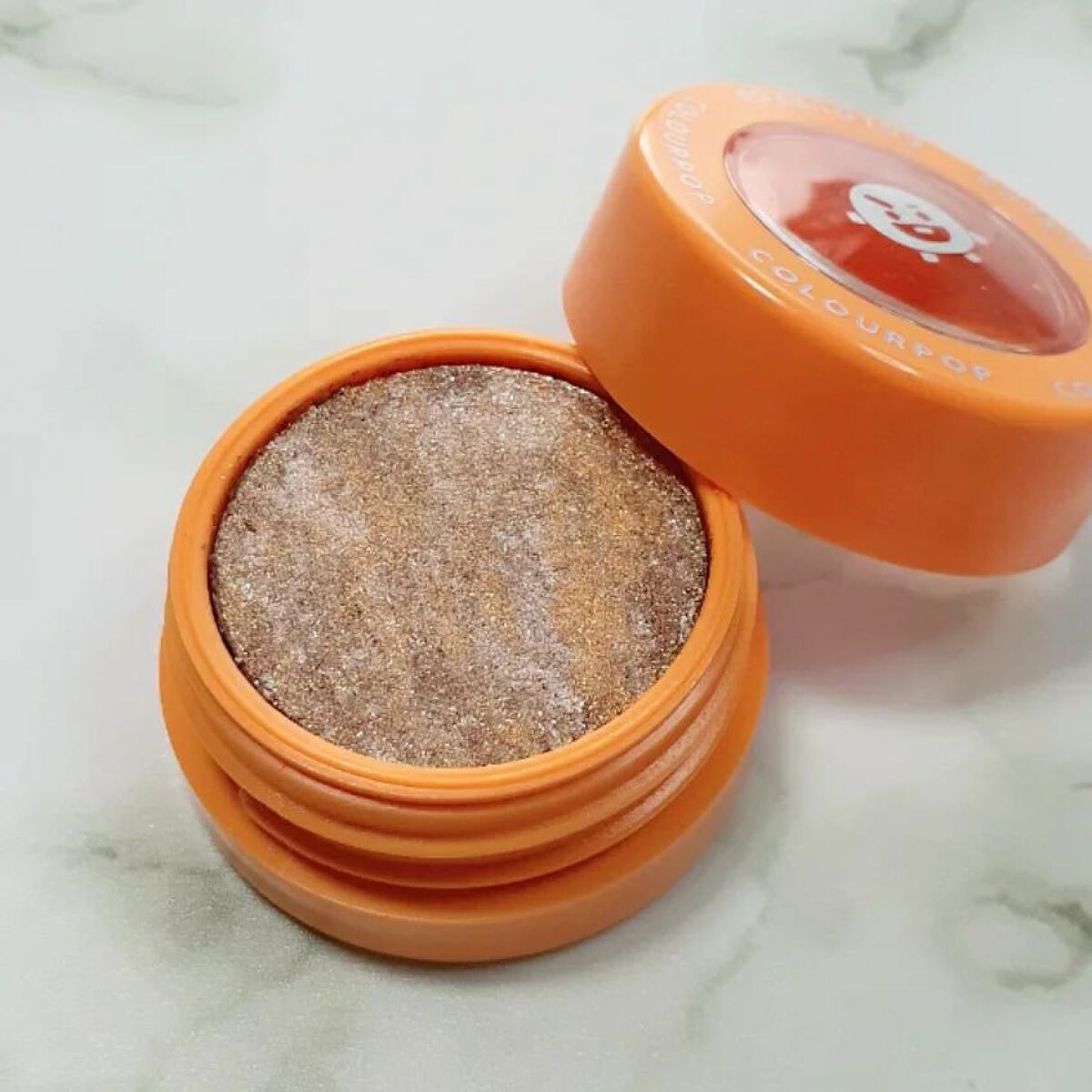 Super Shock Shadow/ColourPop/単色アイシャドウを使ったクチコミ（2枚目）