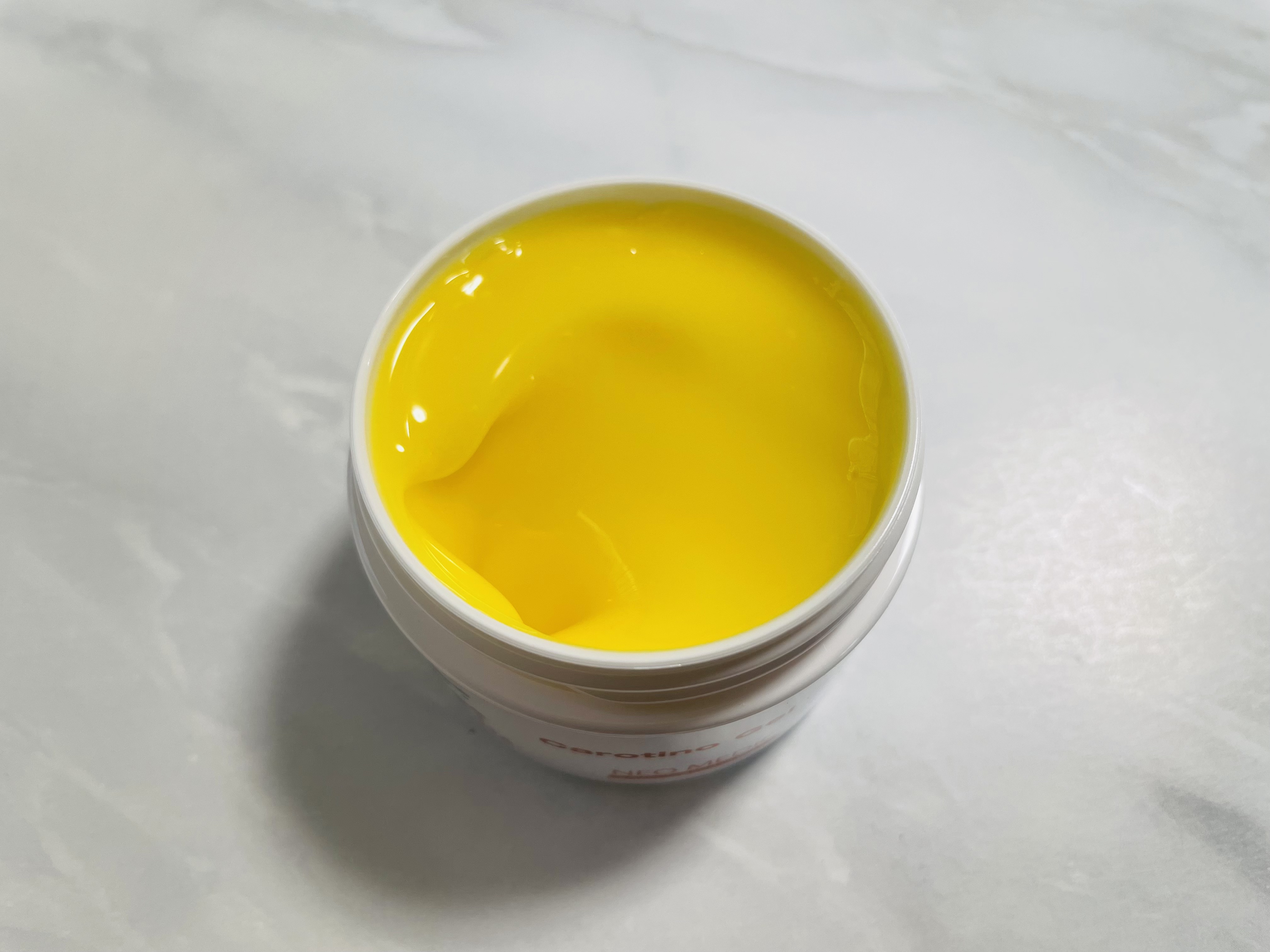 カロチーノジェル/セルキュレイト/フェイスクリームを使ったクチコミ（2枚目）