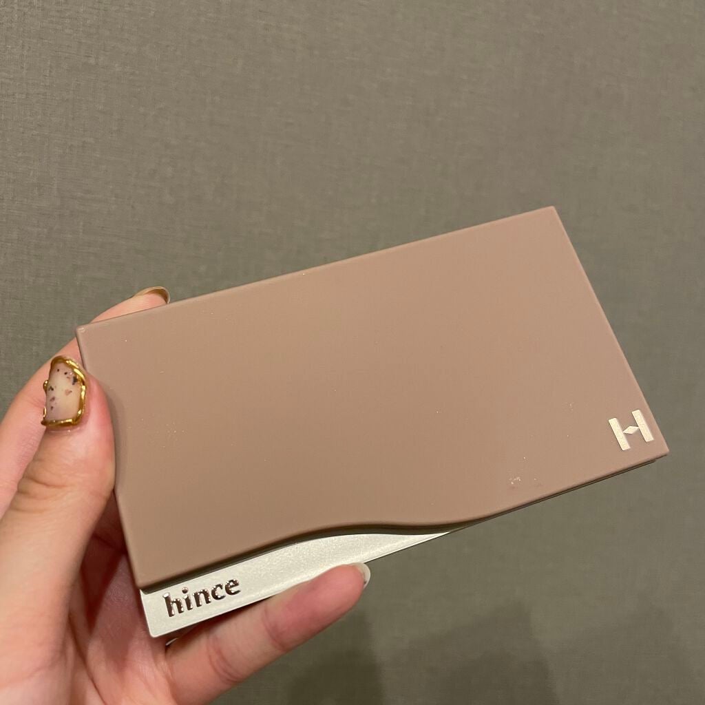 ニューデップスアイシャドウパレット/hince/アイシャドウパレットを使ったクチコミ(2枚目)