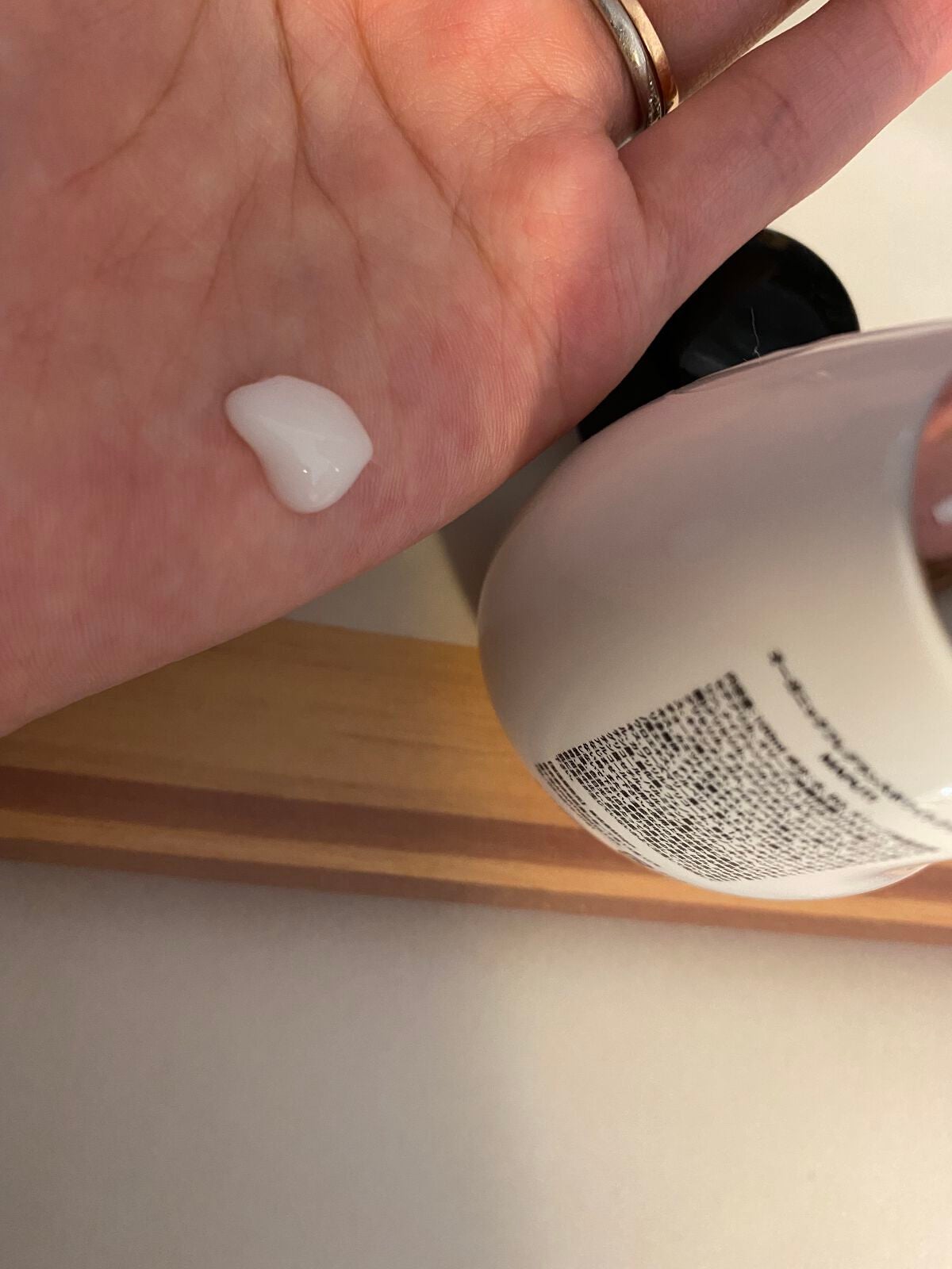 オーガニックフレグランスホワイトクリーム/MAPUTI/デリケートゾーンケアを使ったクチコミ(2枚目)