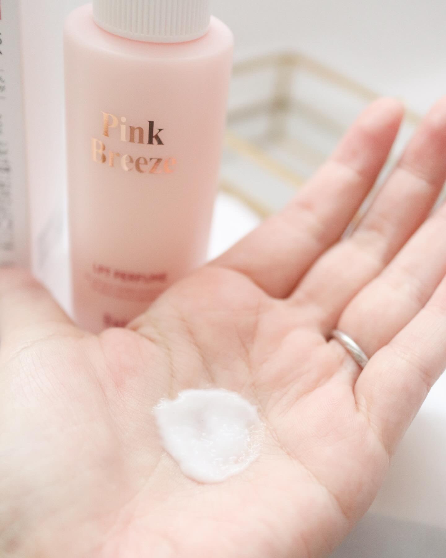 パフュームヘアパックインミスト Pink Breeze/Daleaf/アウトバストリートメントを使ったクチコミ（3枚目）