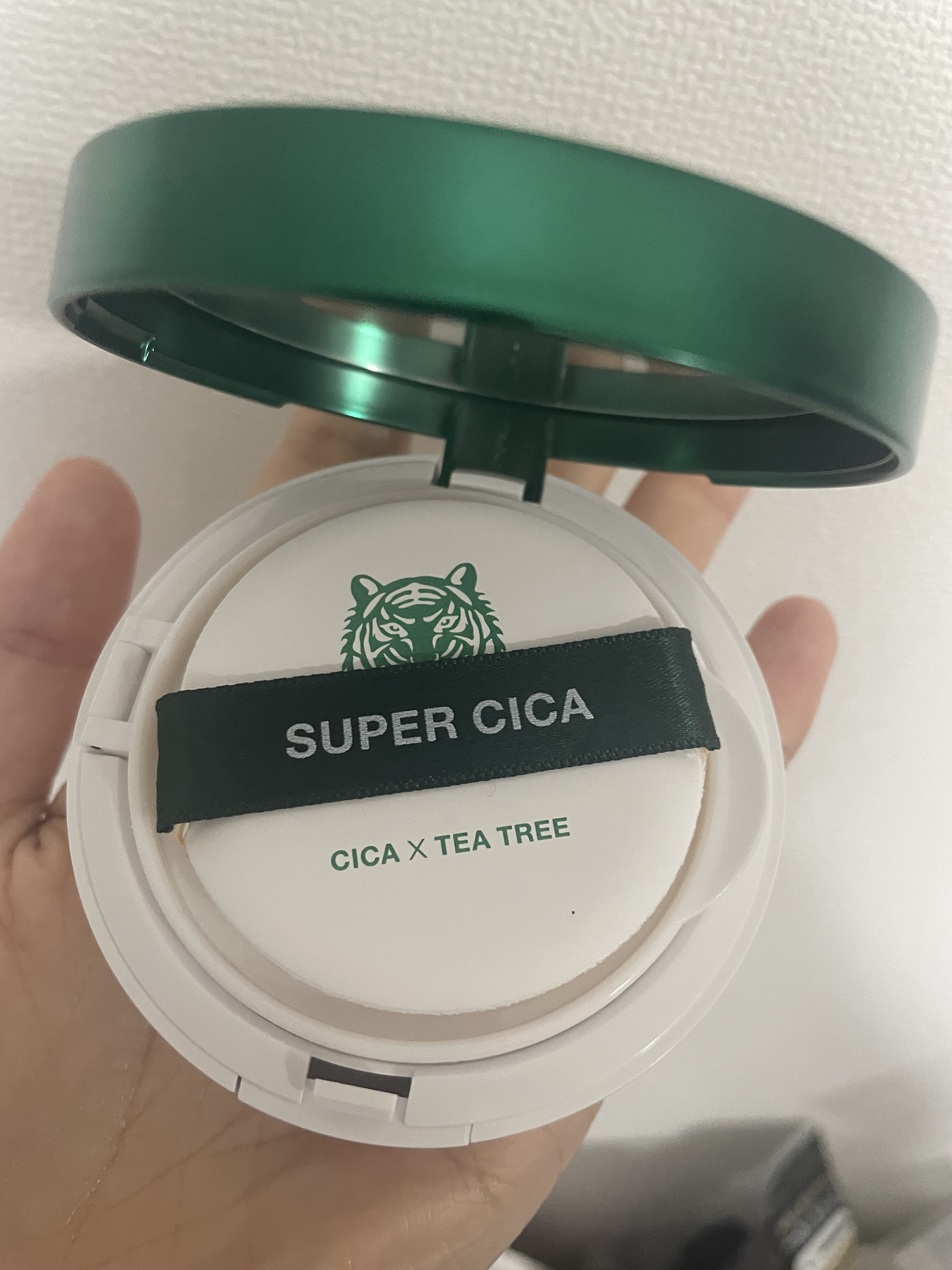 スーパーシカクッション 22号/MEDICUBE/クッションファンデーションを使ったクチコミ（1枚目）