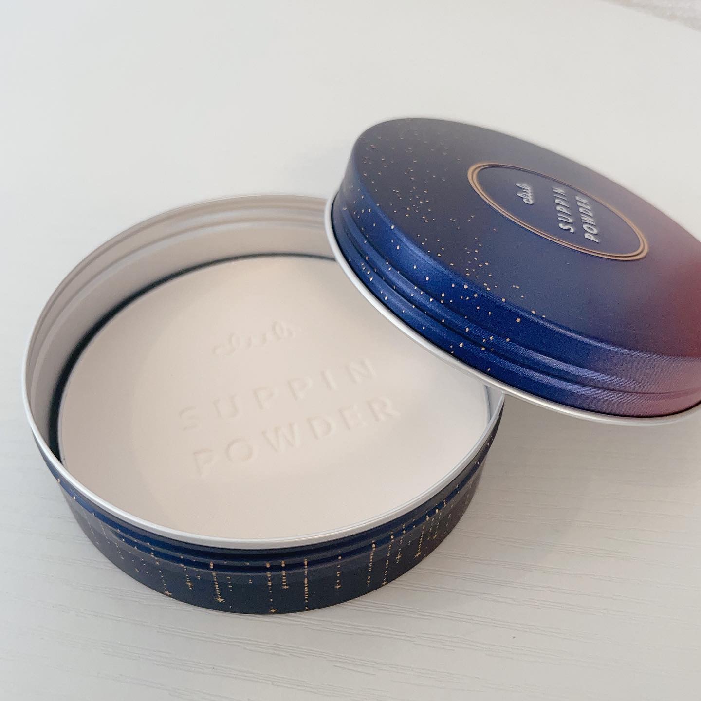 すっぴんパウダーC スリーピームーンの香り/クラブ/プレストパウダーを使ったクチコミ（3枚目）