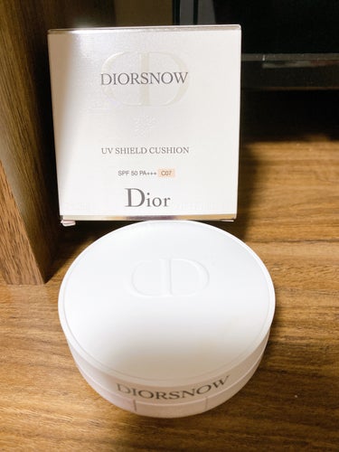 Dior ディオール  スノー パーフェクト ライト クッション SPF 50-PA+++のクチコミ「Diorディオール  スノー パーフェクト ライト クッション SPF 50-PA+++C07.....」（1枚目）