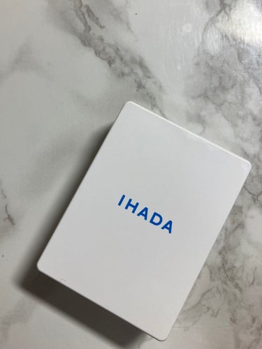 IHADA/薬用フェイスプロテクトパウダー

なかなか売られてなくて、ようやく手に入れました。
いろいろな機能があったのが、買いたいと思った理由です。
以下、パッケージに記載されていた内容です。
・紫外
