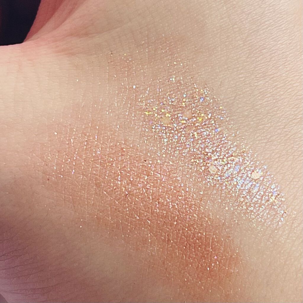 フラッフィリップティント/BLESSED MOON/リップティントを使ったクチコミ（2枚目）