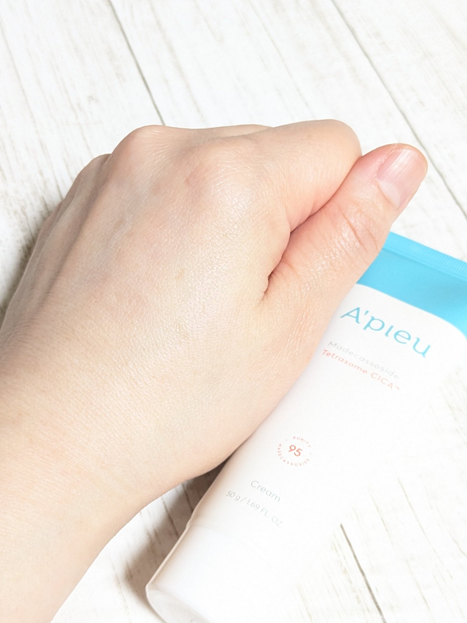 アピュー テトラソーム CICAクリーム/A’pieu/フェイスクリームを使ったクチコミ（3枚目）