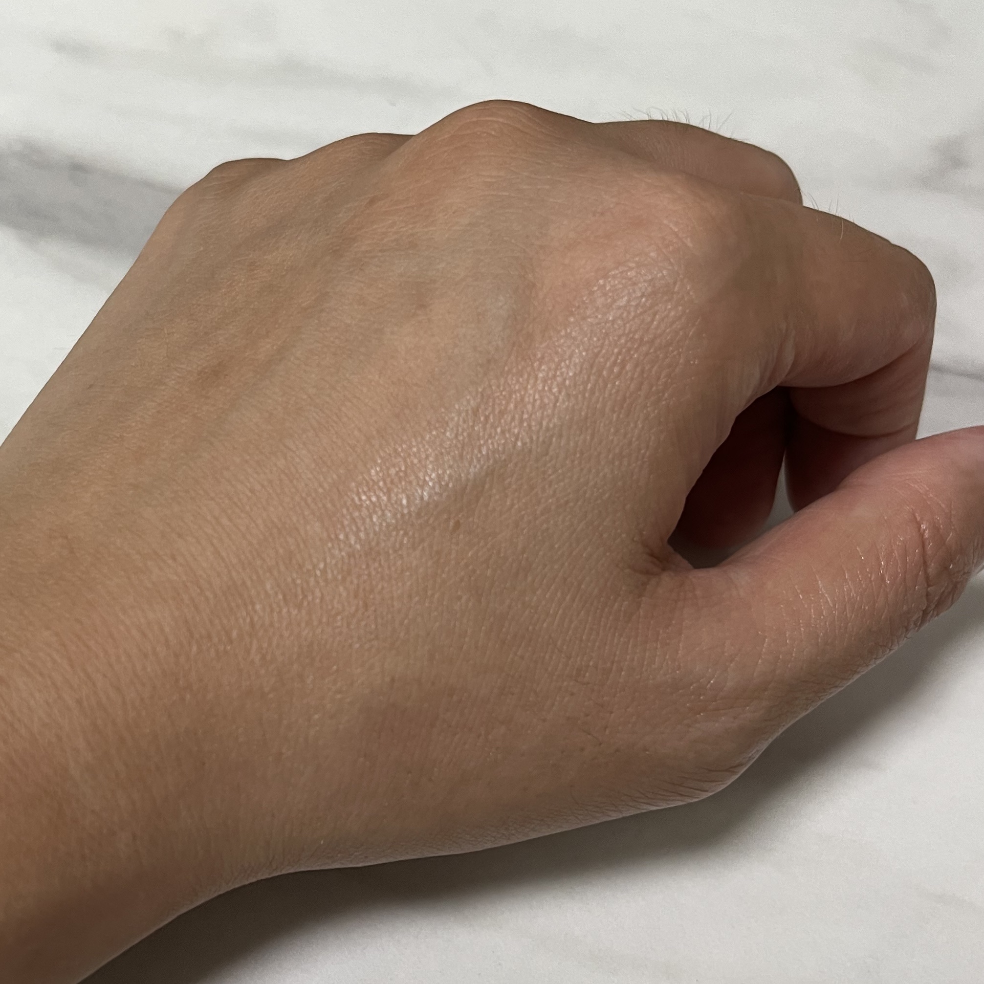 ピュアショット UV50/YVES SAINT LAURENT BEAUTE/日焼け止め・UVケアを使ったクチコミ（3枚目）