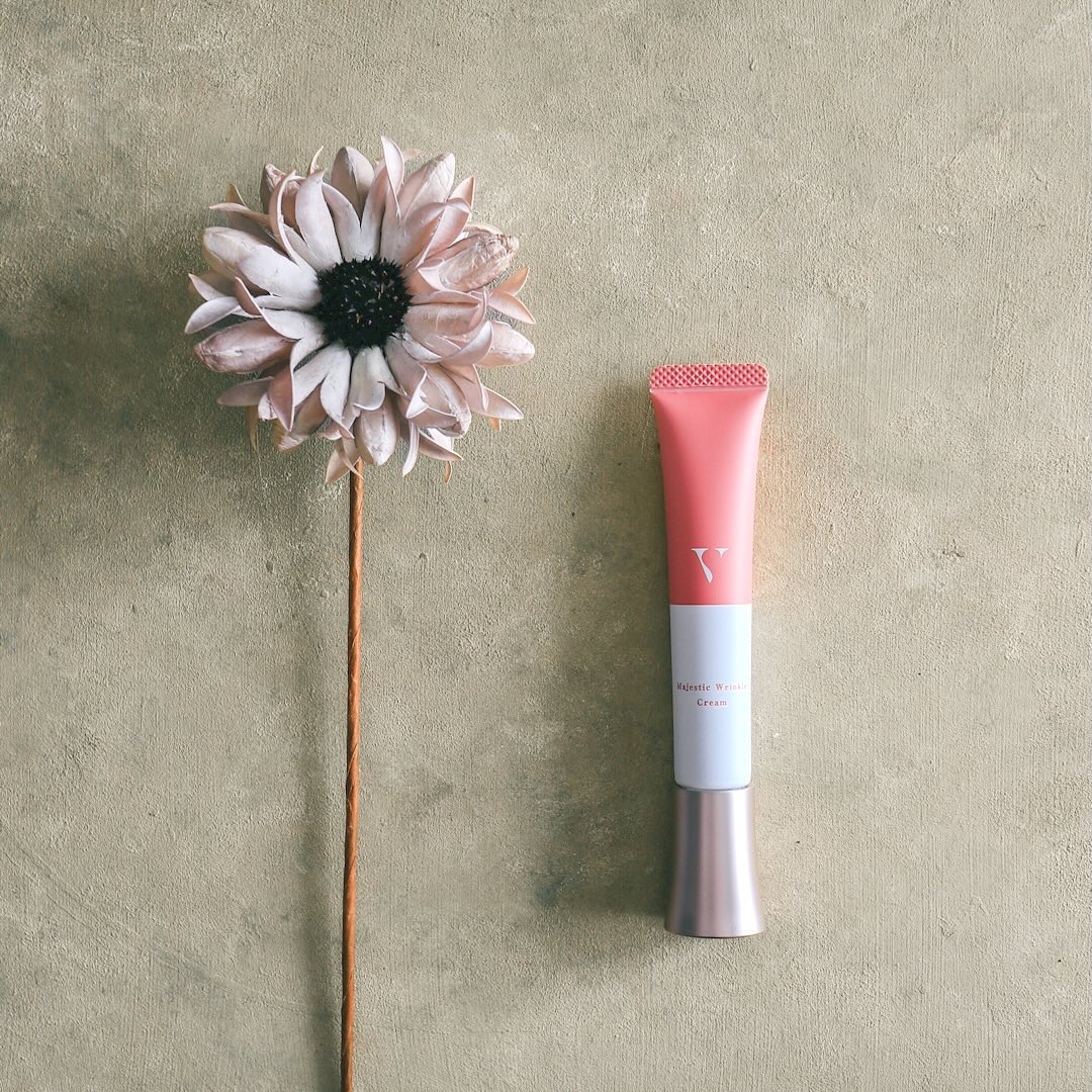 Vマジェスティックリンクルクリーム/H＆BC/フェイスクリームを使ったクチコミ（2枚目）