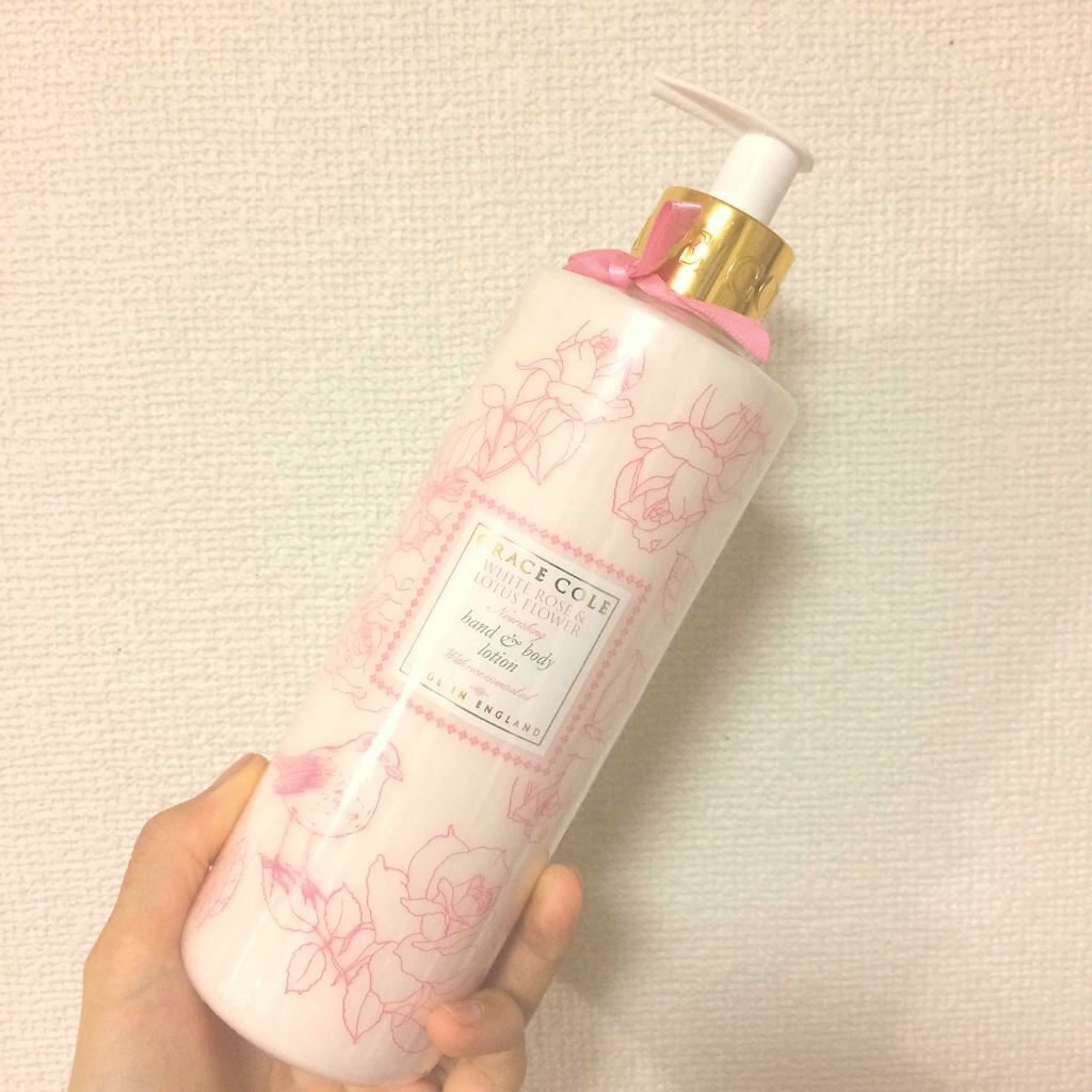 フローラルコレクション ハンド&ボディローション ホワイトローズ&ロータスフラワー/グレースコール/ボディローションを使ったクチコミ(1枚目)