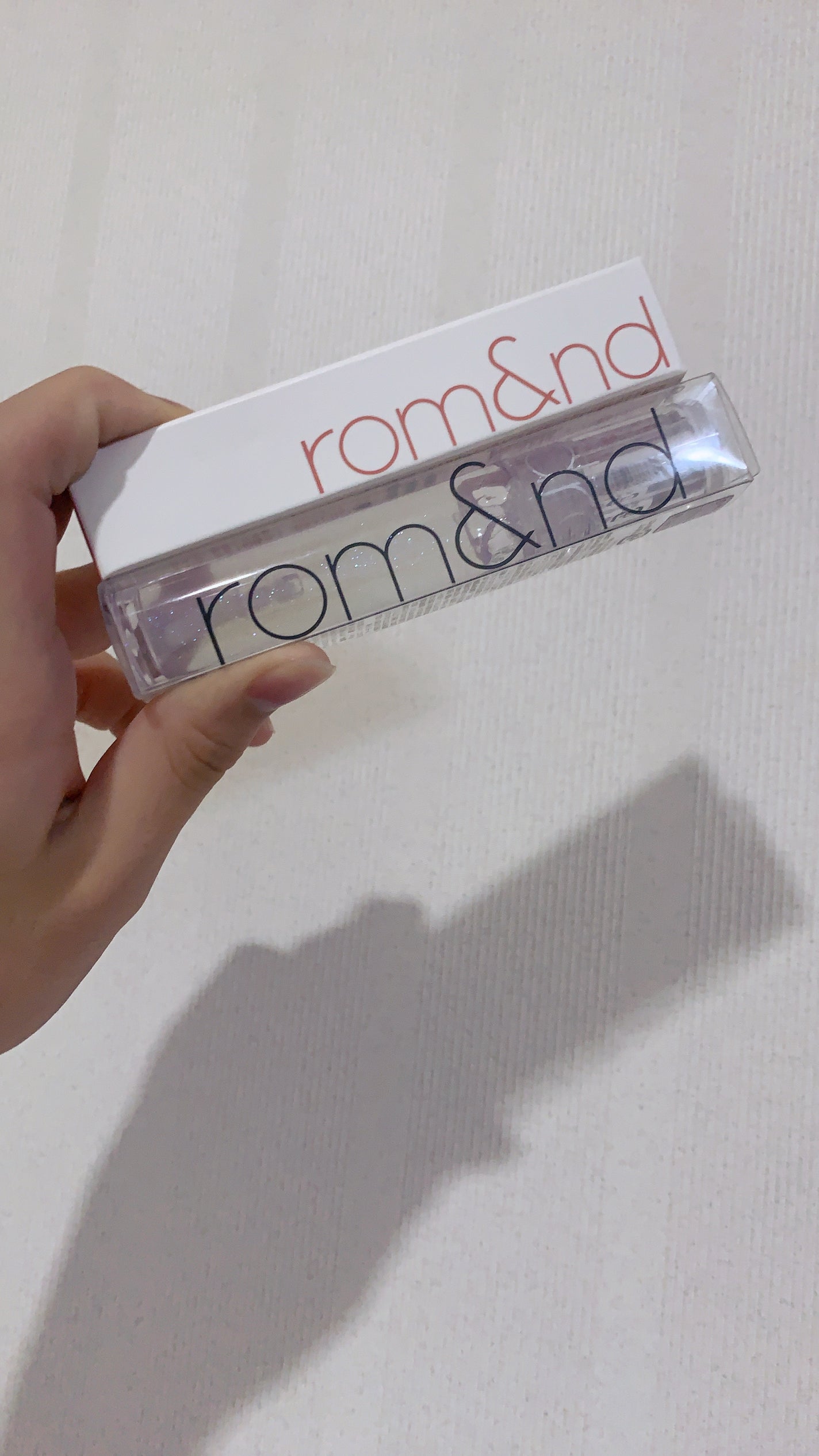 グラスティングウォーターグロス/rom&nd/リップグロスを使ったクチコミ(1枚目)