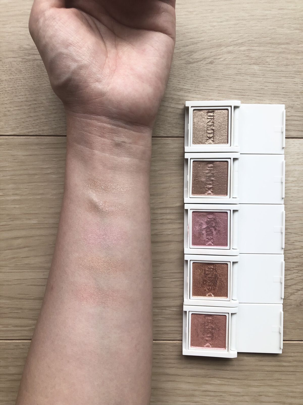 アイリッドニュアンス/UNMIX/単色アイシャドウを使ったクチコミ（2枚目）