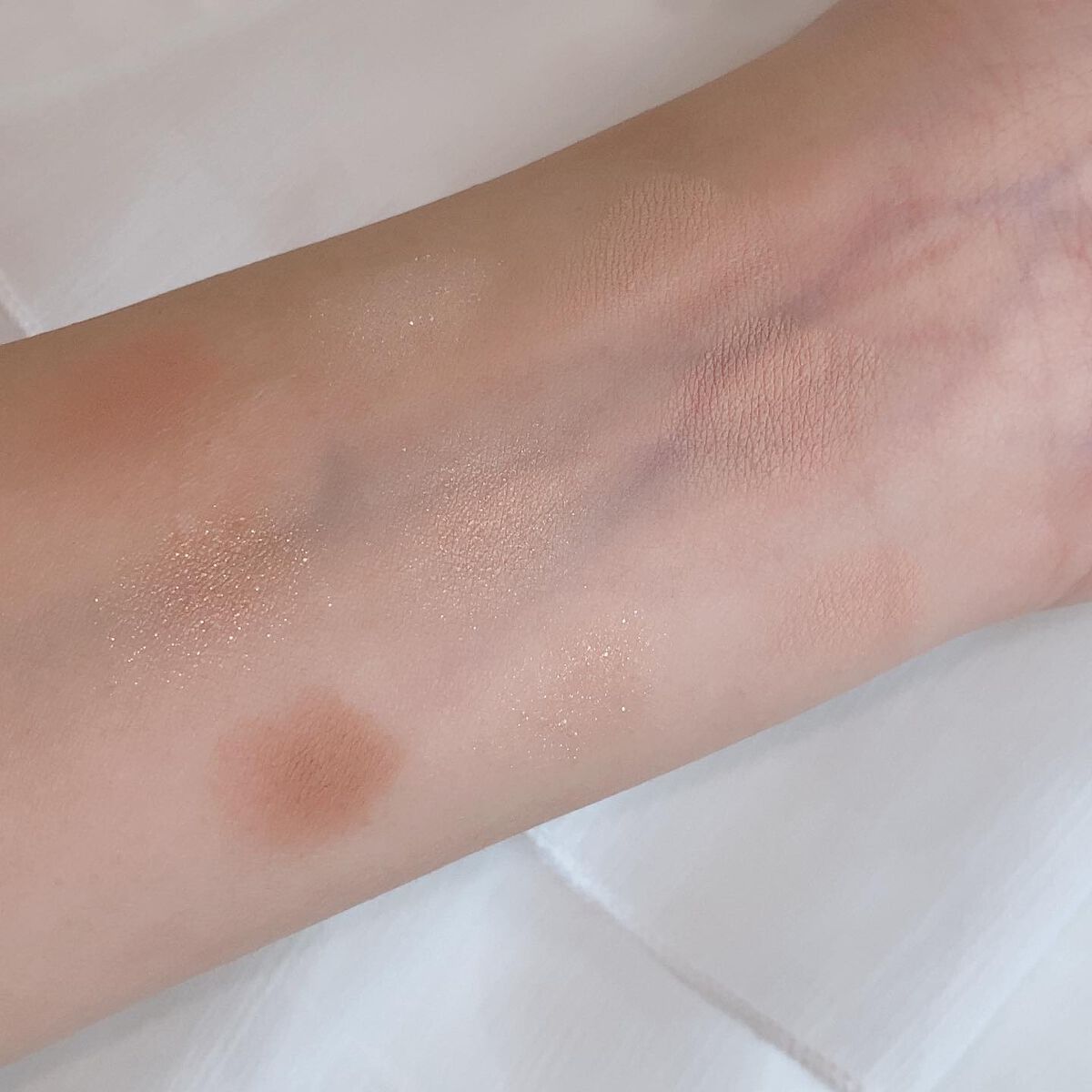 マルチアンダーアイパレット/hina cosmetics/アイシャドウパレットを使ったクチコミ(4枚目)