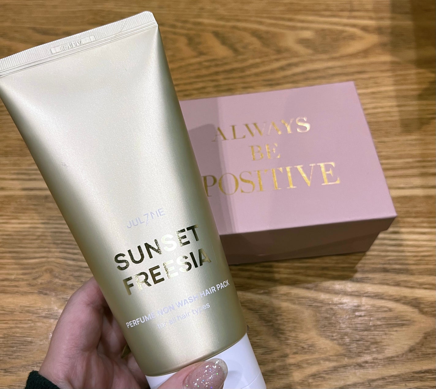 パフュームノンウォッシュヘアパック/JUL7ME/ヘアトリートメントを使ったクチコミ(1枚目)