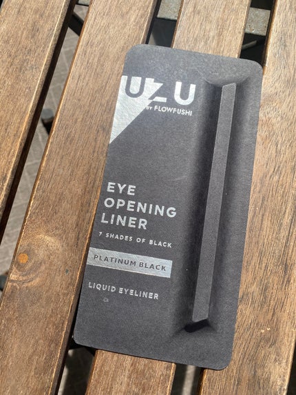 7 SHADES OF BLACK PLATINUM-BLACK/UZU BY FLOWFUSHI/リキッドアイライナーの画像