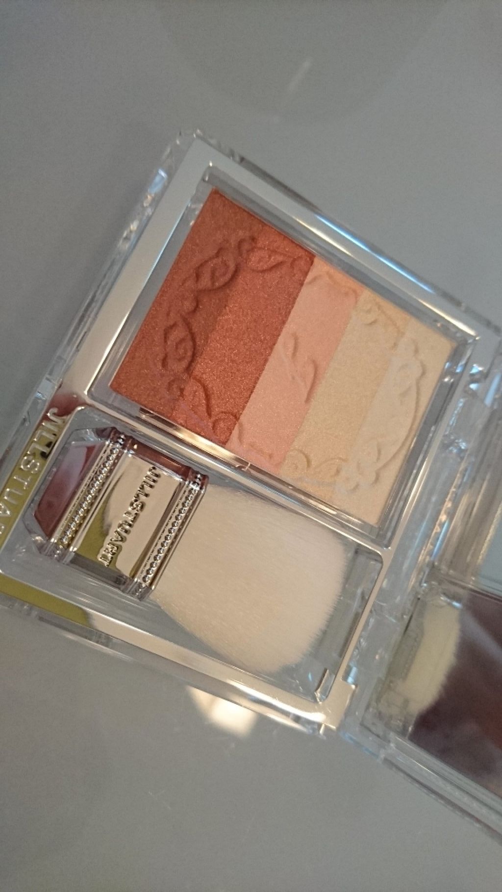 ブルーミングデュー オイルインブラッシュ/JILL STUART/パウダーチークを使ったクチコミ(1枚目)