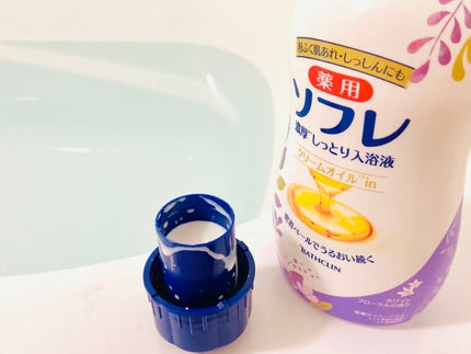 濃厚しっとり入浴液 ホワイトフローラルの香り/薬用ソフレ/保湿系入浴剤を使ったクチコミ(5枚目)