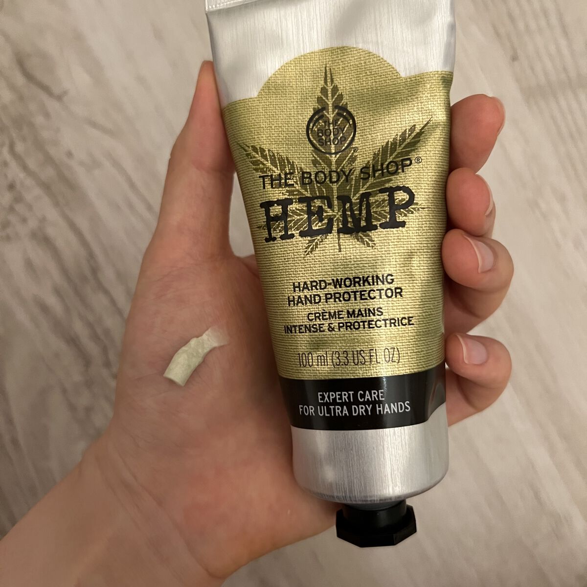 ハードワーキング ハンドクリーム HP/THE BODY SHOP/ハンドクリームを使ったクチコミ（3枚目）