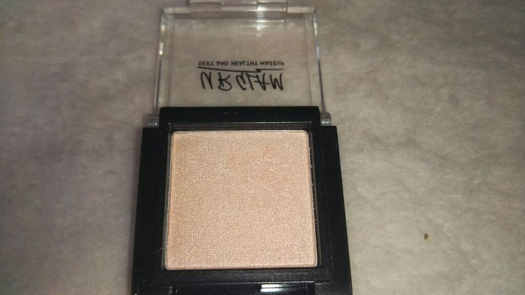 UR GLAM　SELECT EYES/U R GLAM/単色アイシャドウを使ったクチコミ（2枚目）