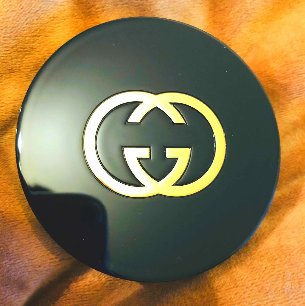 えーこす on LIPS 「主に自分の記録用として😊日本未発売のグッチのファンデーション完..」(2枚目)