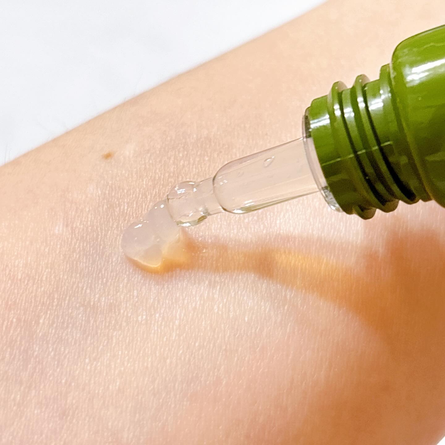 フィト バウンス アイ コントアー ソリューション/SUPEREGG /アイケア・アイクリームを使ったクチコミ（3枚目）