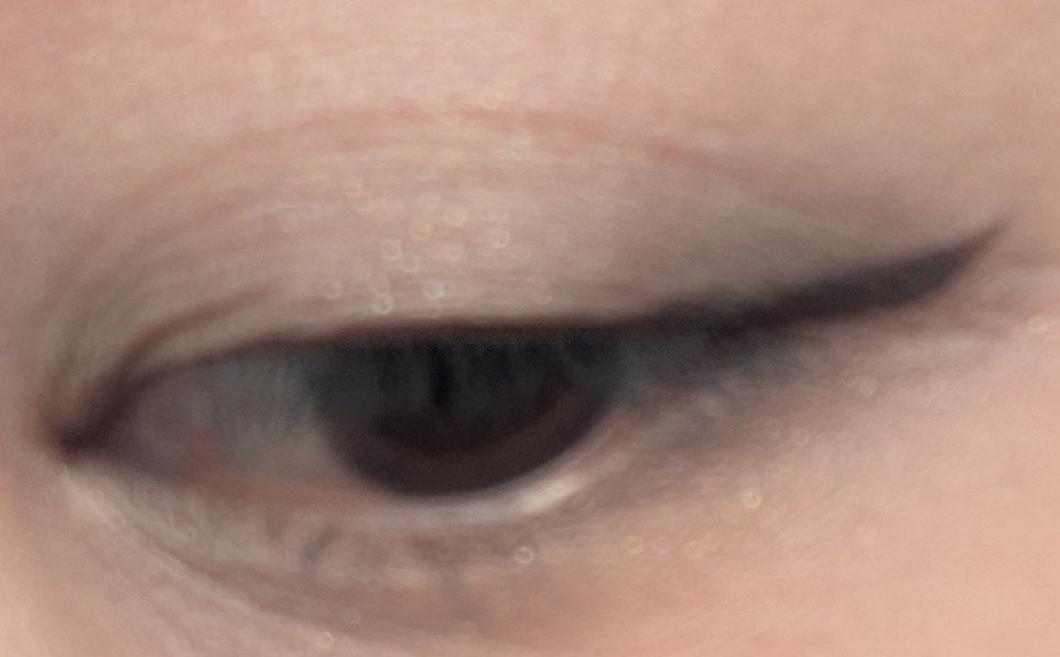 リキッド アイライナー 筆ペンタイプ BR30 ダーク ブラウン/ちふれ/リキッドアイライナーを使ったクチコミ（1枚目）