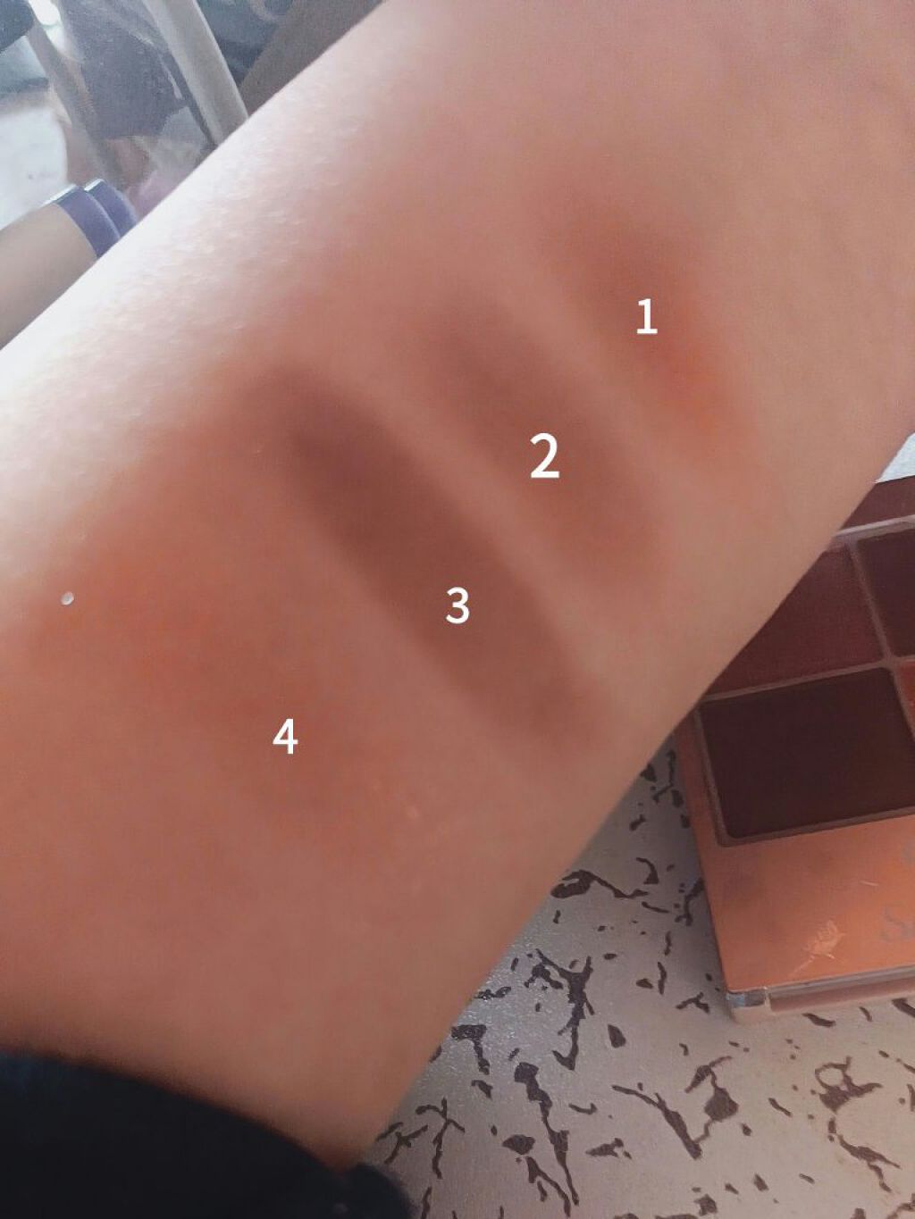 シルキースフレアイズ/キャンメイク/アイシャドウパレットを使ったクチコミ（2枚目）