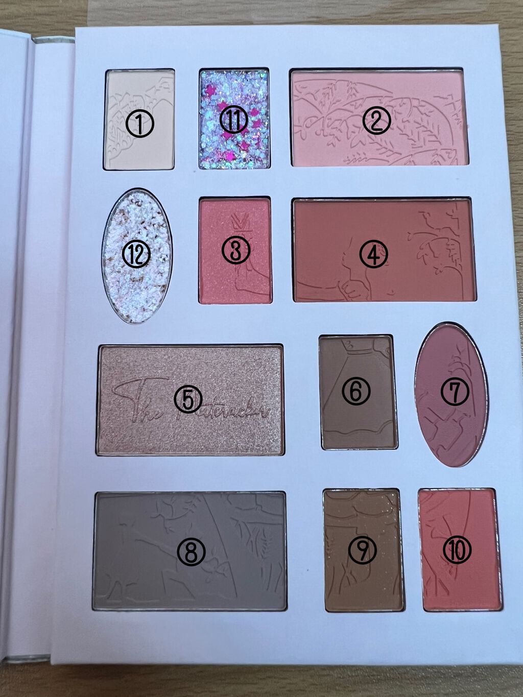 ZEESEAくるみ割り人形 キャンディクルーズ12色メイクアップパレット/ZEESEA/アイシャドウパレットを使ったクチコミ(1枚目)