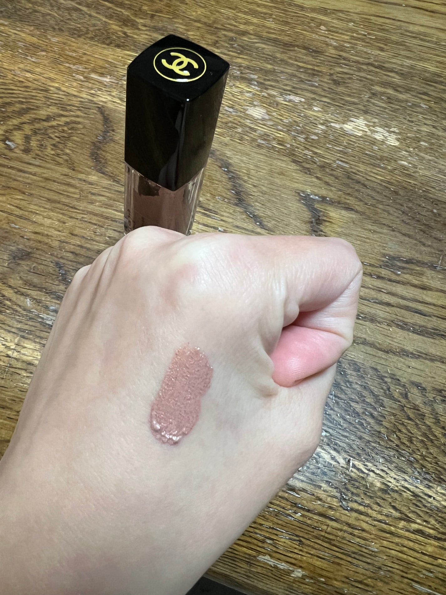 オンブル プルミエール ラック/CHANEL/リキッドアイシャドウを使ったクチコミ(4枚目)