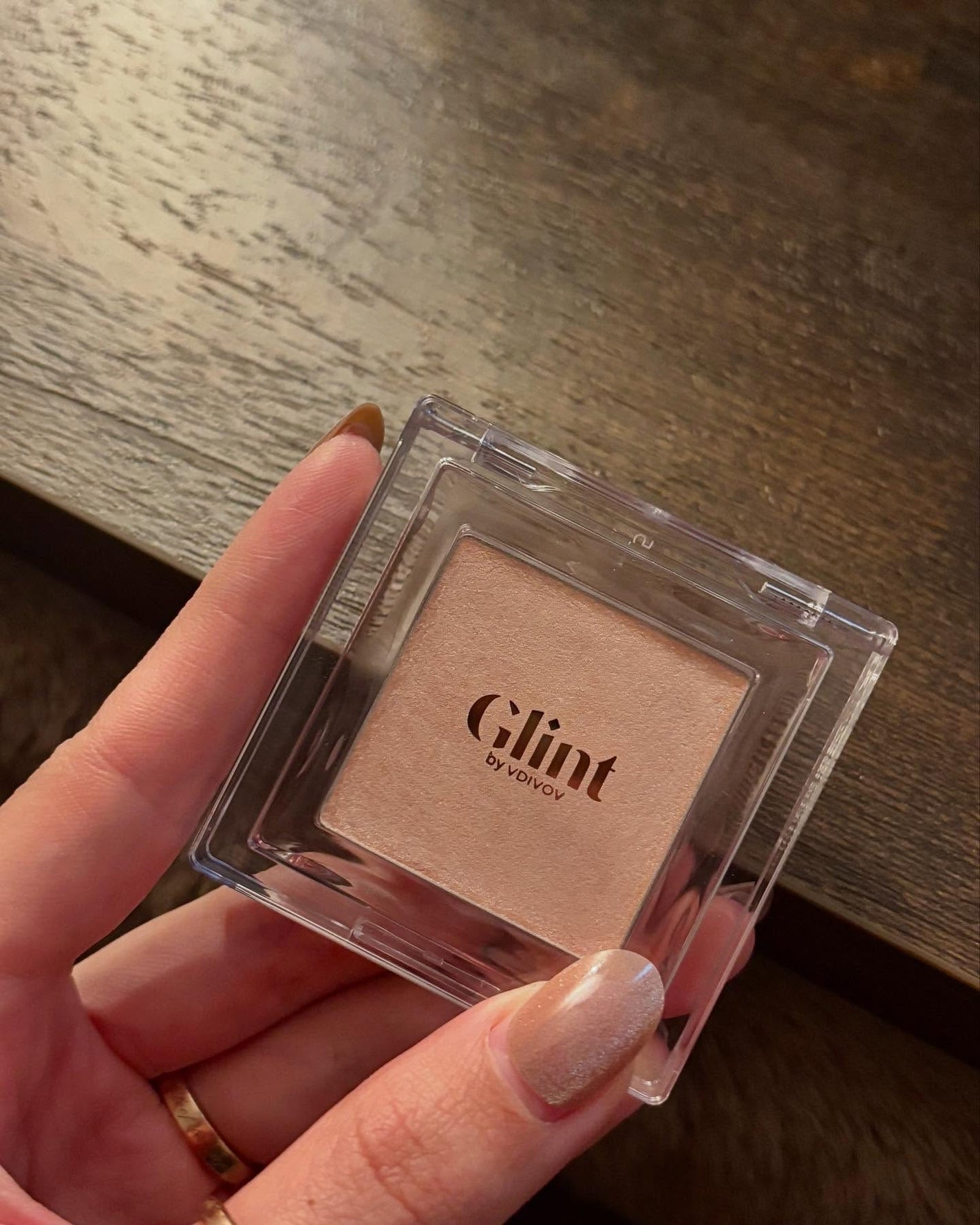 ビディボブ ハイライター/Glint/パウダーハイライトを使ったクチコミ(2枚目)