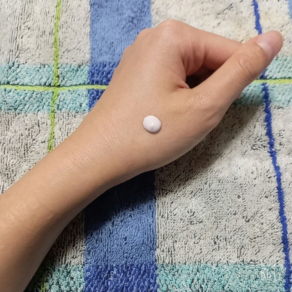 カラーコントロール ベース/ナチュラグラッセ/化粧下地を使ったクチコミ(3枚目)