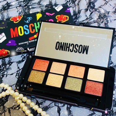 TONYMOLY MOSCHINO×TONYMOLY スーパービームアイパレットのクチコミ「#トニモリ #モスキーノ のコラボシャドウ💓🥰
お友達から韓国のお土産🥺🧡
ありがとーーーうッ.....」（3枚目）