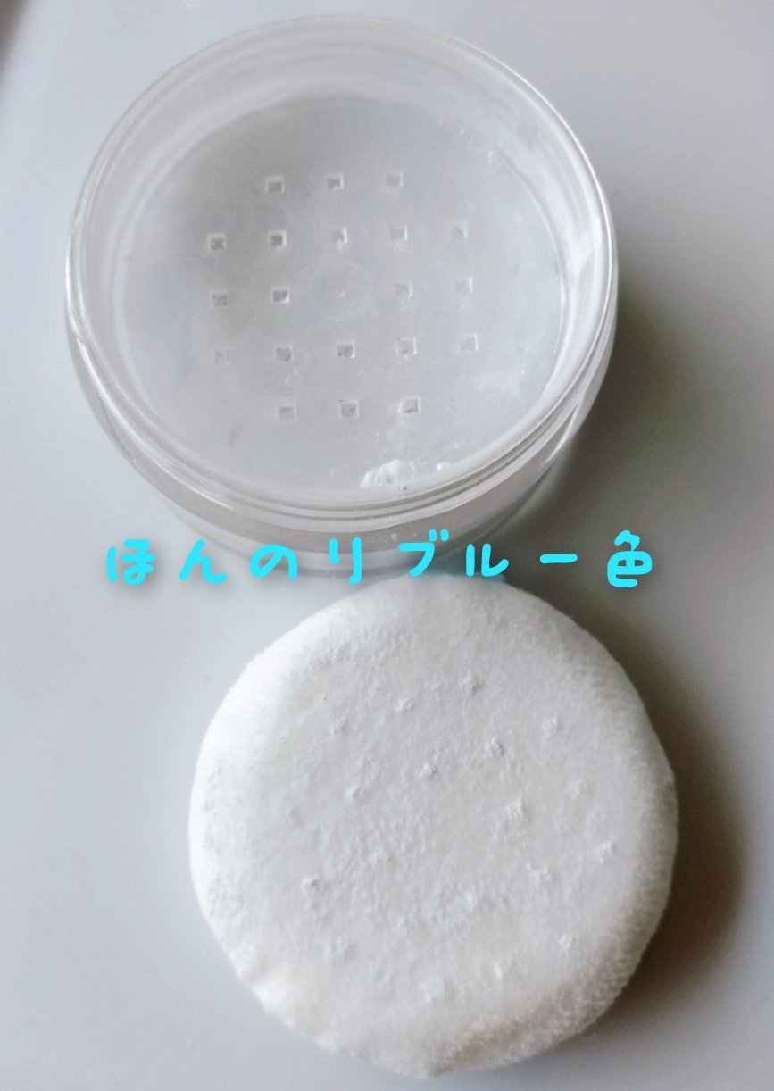 コーセーコスメニエンス メイク キープ パウダー COOLのクチコミ「今年はCOOLにしました🫧
相変わらず肉厚パフで、粉も相変わらず【片栗粉】みたいにサラサラ𖤣𖥧.....」（2枚目）