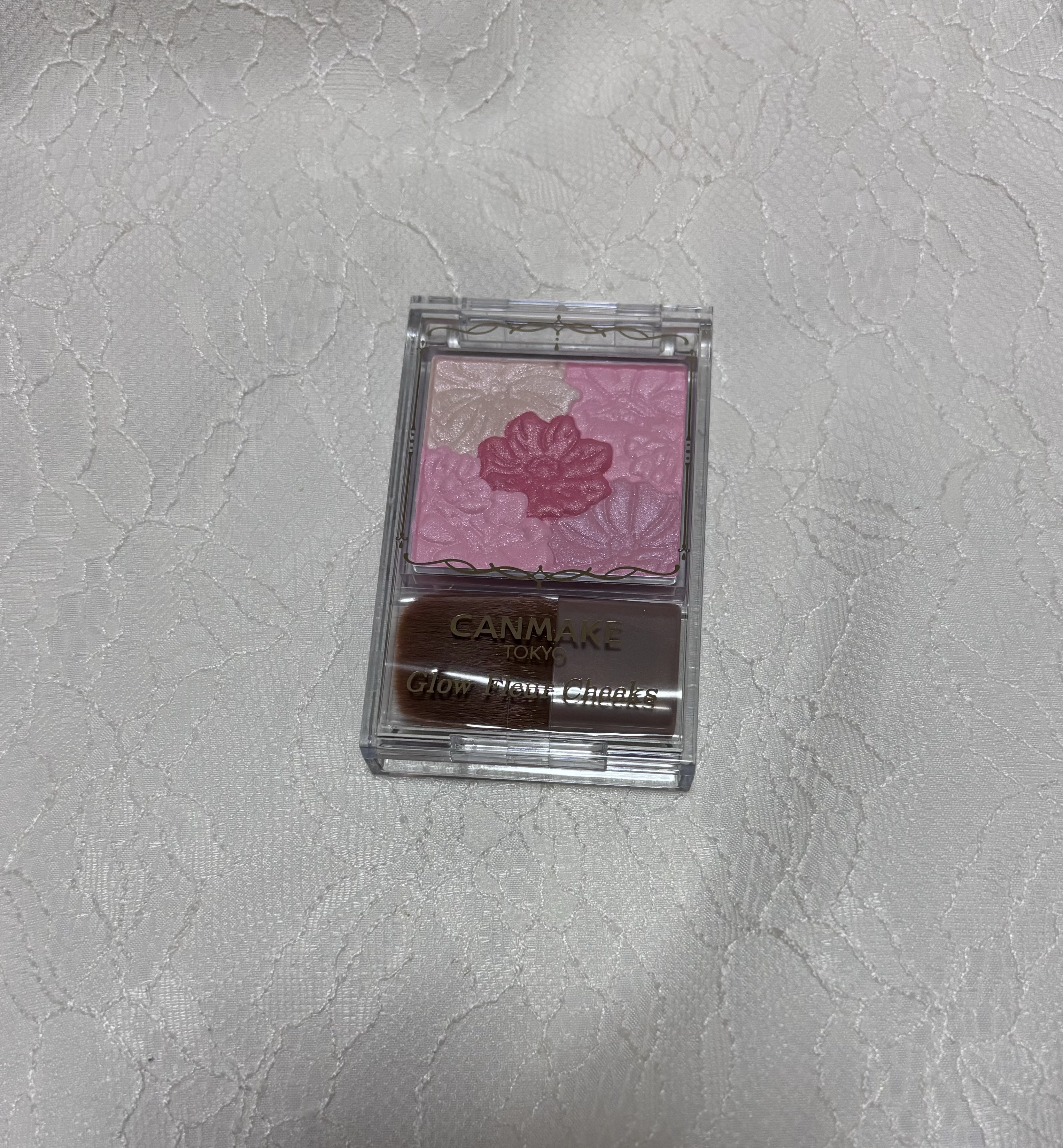 グロウフルールチークス/キャンメイク/パウダーチークを使ったクチコミ（1枚目）