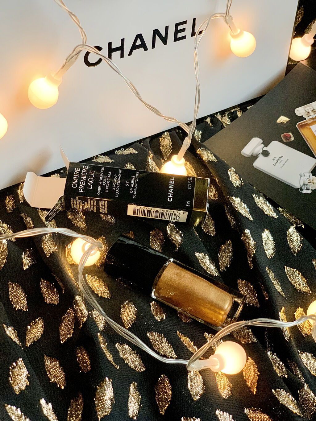 オンブル プルミエール ラック 27 オー アンブレ/CHANEL/リキッドアイシャドウを使ったクチコミ（1枚目）