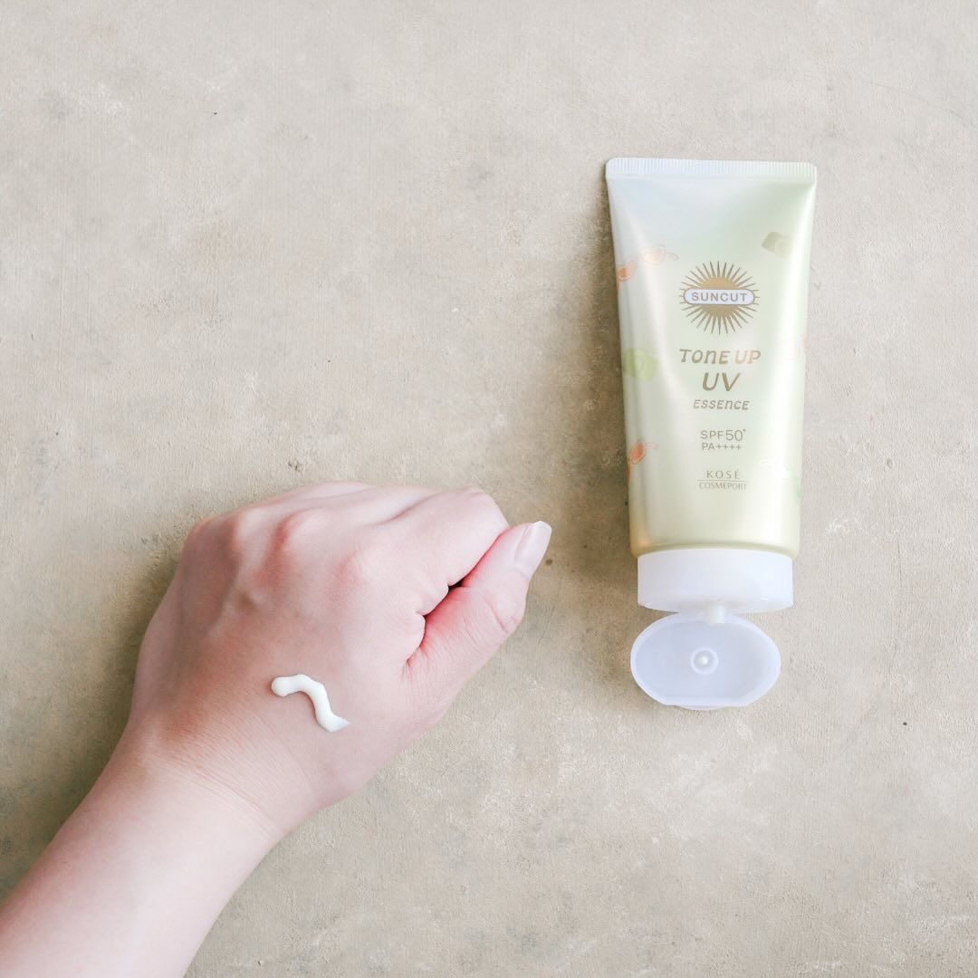 サンカットR トーンアップUV エッセンス レモンイエロー/サンカット®/日焼け止めローションを使ったクチコミ（3枚目）