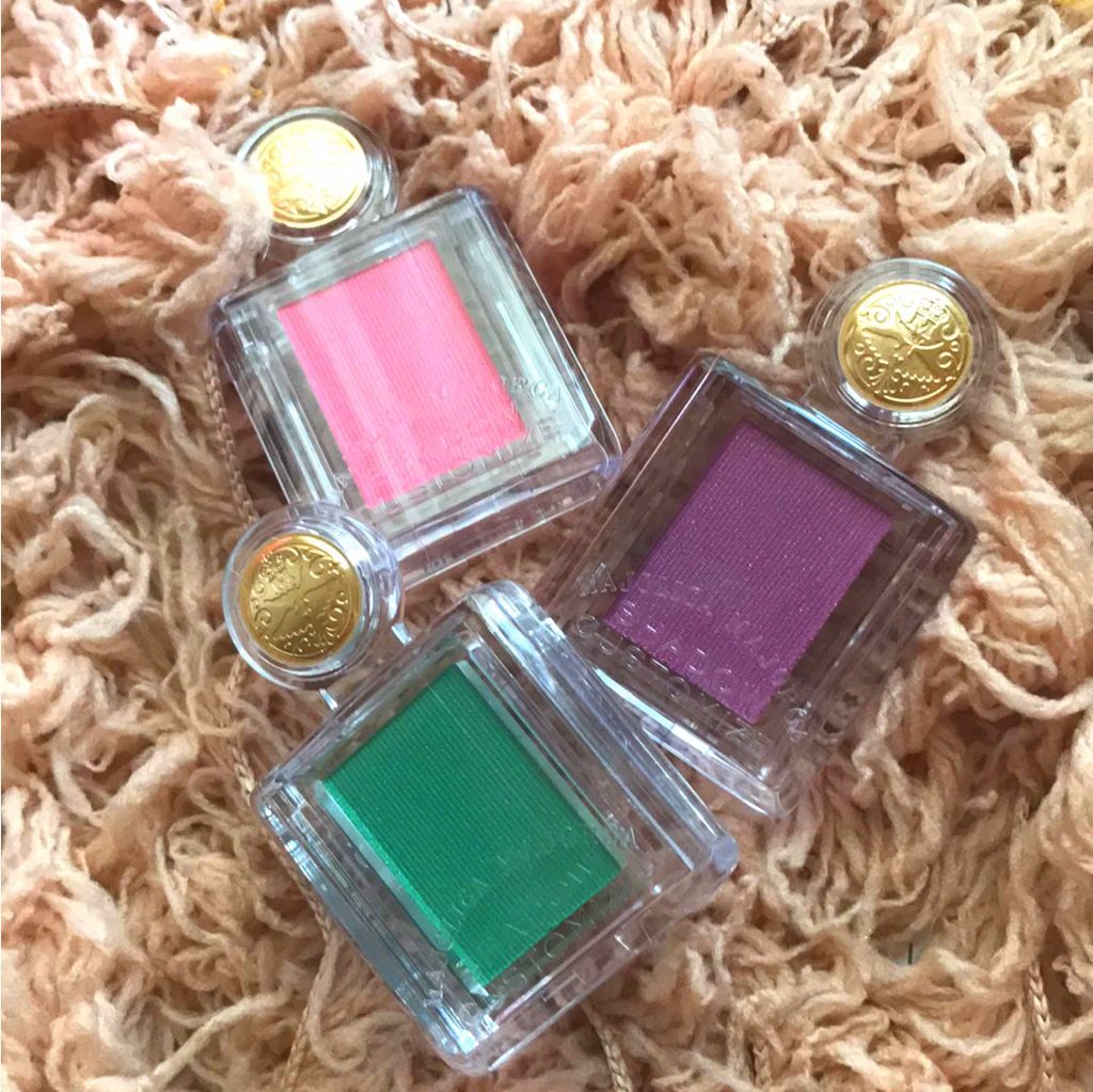 シャドーカスタマイズ/MAJOLICA MAJORCA/単色アイシャドウを使ったクチコミ(2枚目)