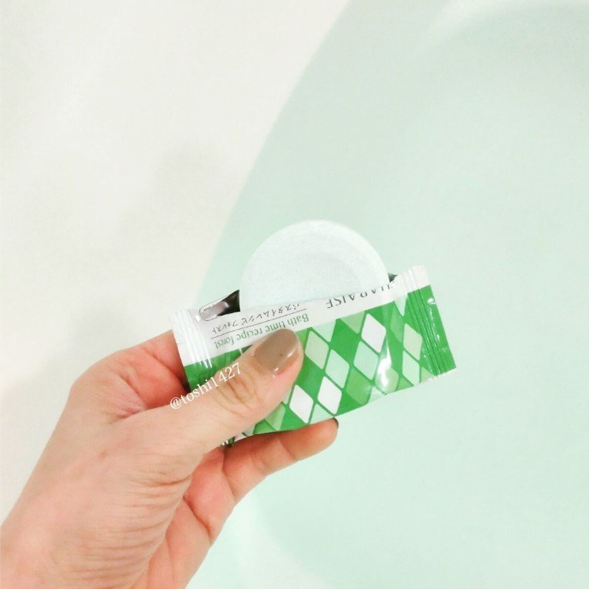 シャルレ シャルエーゼ バスタイムレシピ フォレストのクチコミ「
『シャルエーゼ バスタイムレシピ』
　［医薬部外品］




寒い冬に嬉しい、
あったか芳香.....」（2枚目）