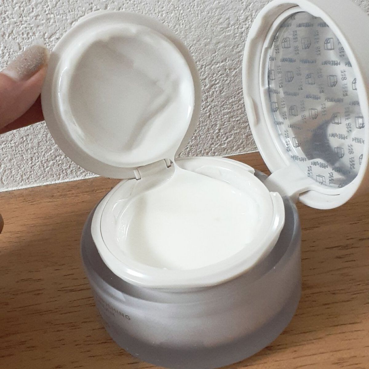 LA-BLOOM NOURISHING REPAIR CREAM/SERENDI BEAUTY/フェイスクリームを使ったクチコミ（3枚目）