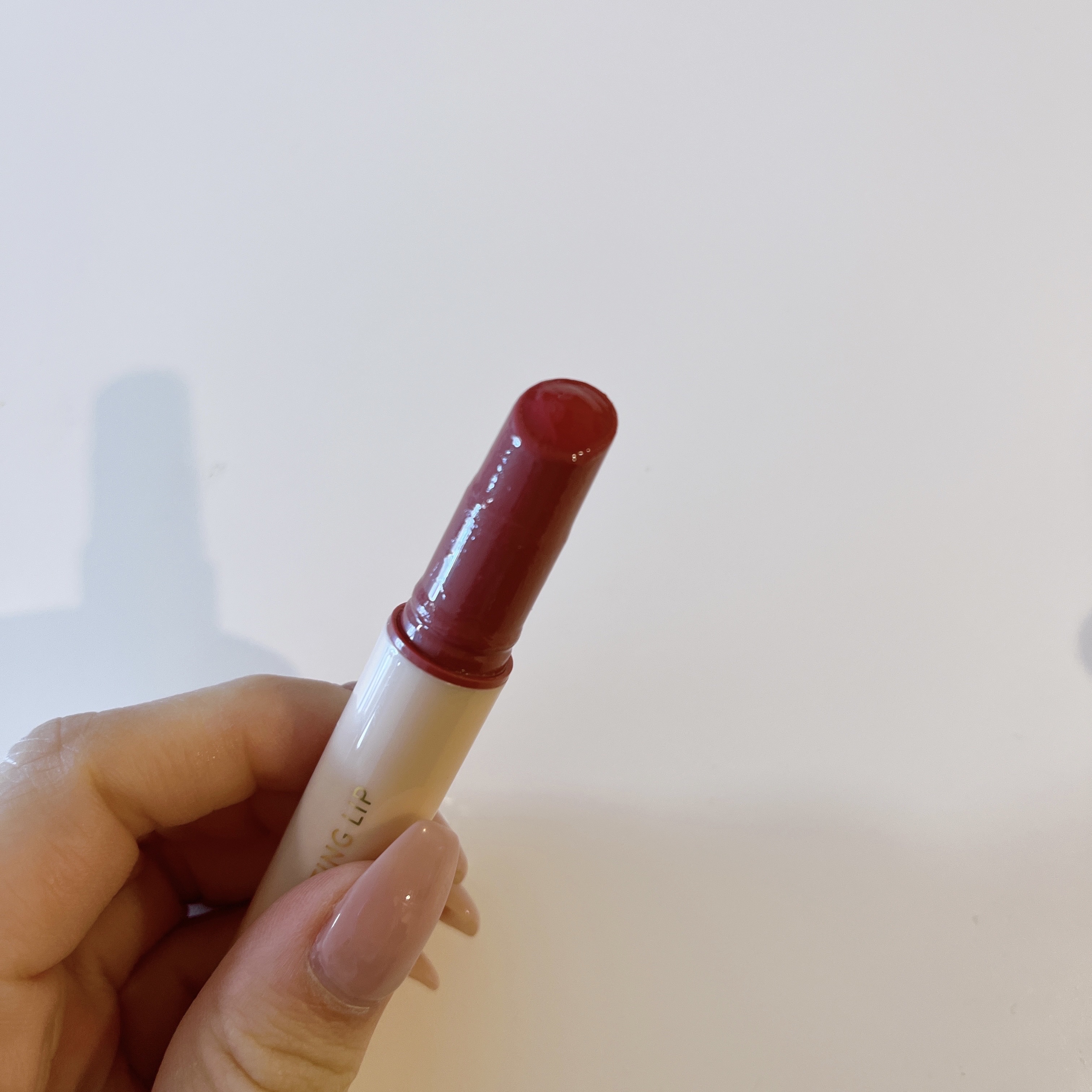 ハニーメルティングリップ 04 ザクロサワー/ネイチャーリパブリック/口紅を使ったクチコミ（3枚目）