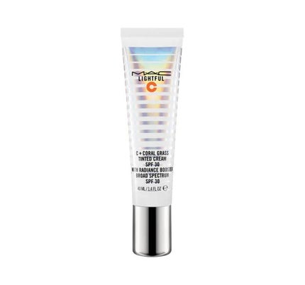 M・A・C ライトフル C+ ティンティッド クリーム SPF 30
