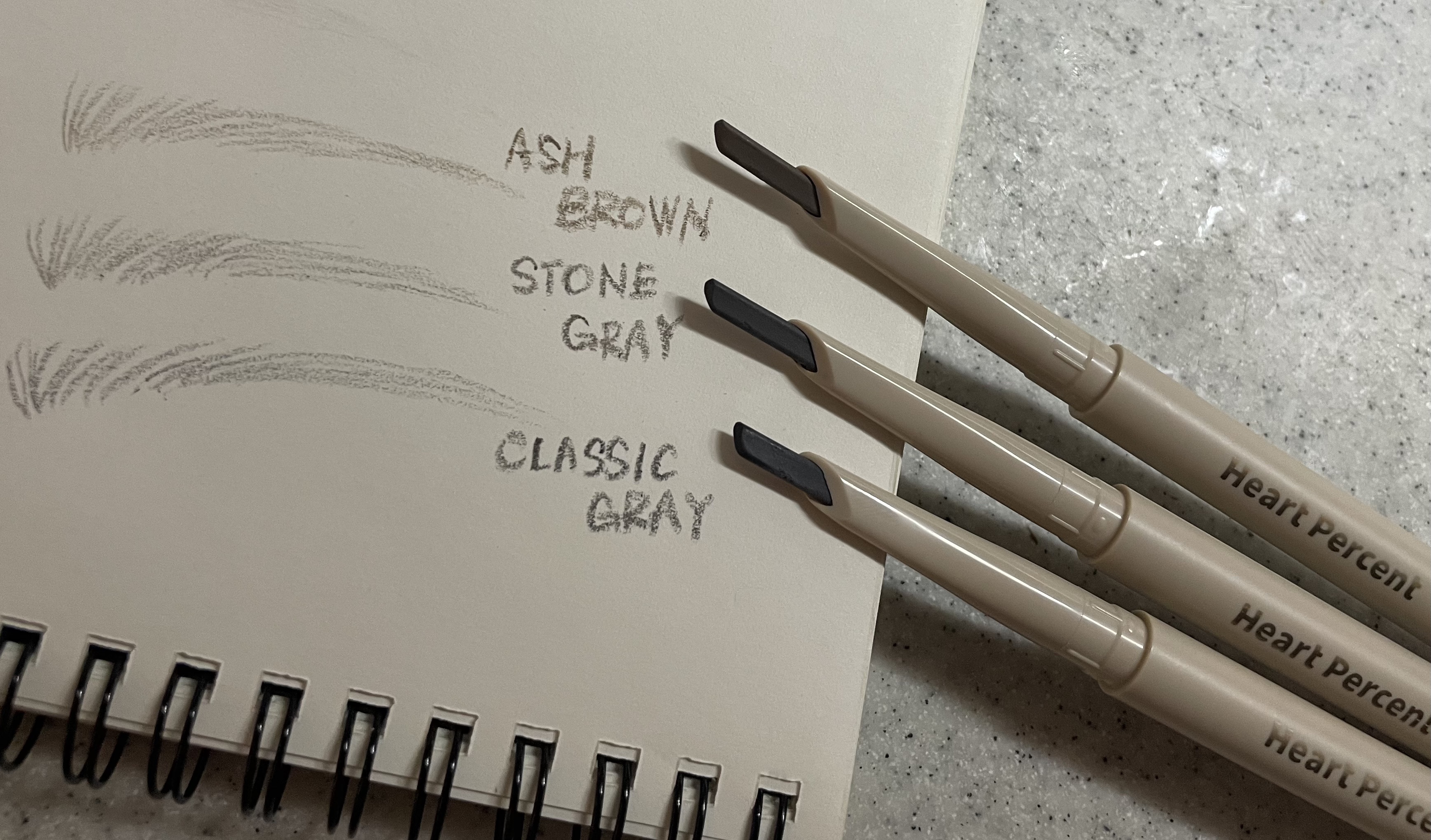 ドット オン ムードエッジ アンド フラットアイブロウ/Heart Percent/アイブロウペンシルを使ったクチコミ（2枚目）