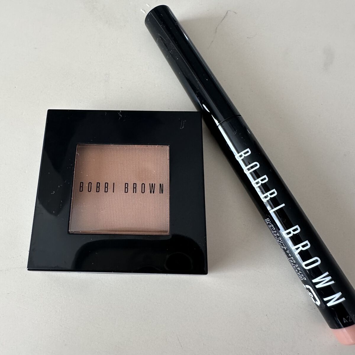 アイシャドウ　 14 トースト/BOBBI BROWN/単色アイシャドウを使ったクチコミ（1枚目）