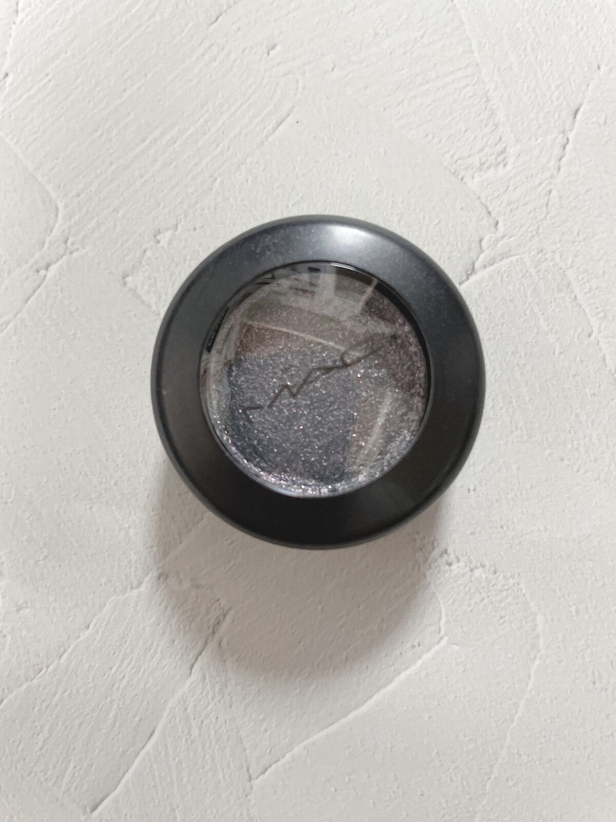 ダズルシャドウ セイ イット イズント ソー/M・A・C/単色アイシャドウを使ったクチコミ（1枚目）