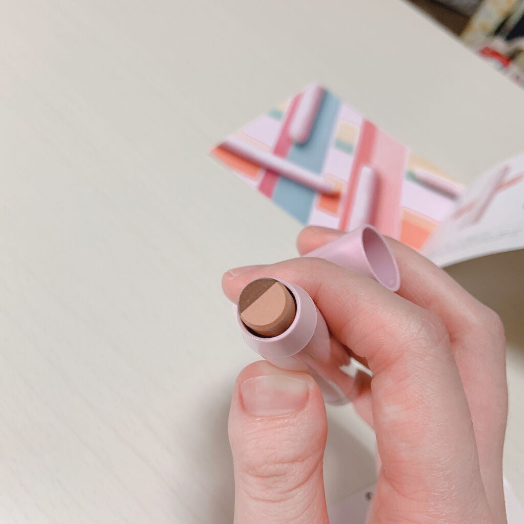 デュアル カラー スティック/DAISY DOLL by MARY QUANT/スティックアイシャドウを使ったクチコミ(2枚目)