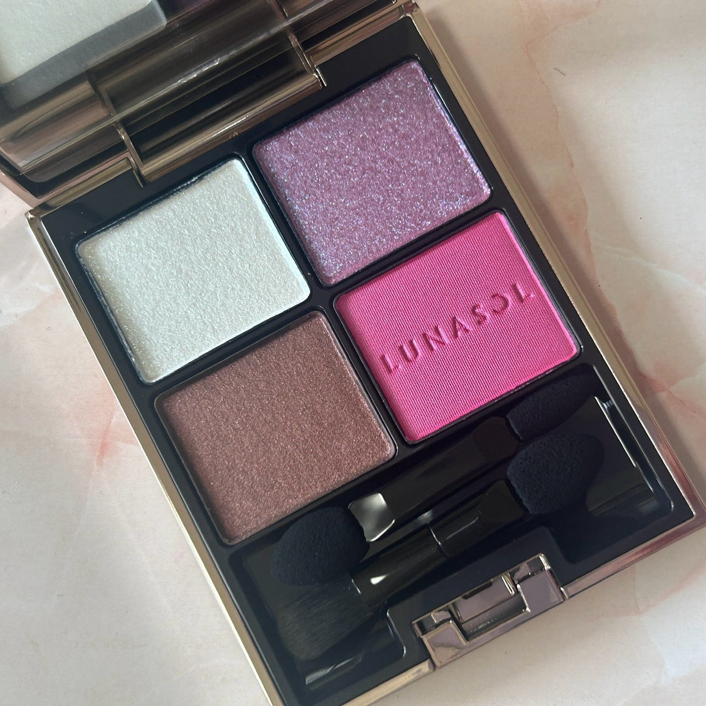 アイカラーレーション/LUNASOL/アイシャドウパレットを使ったクチコミ(2枚目)