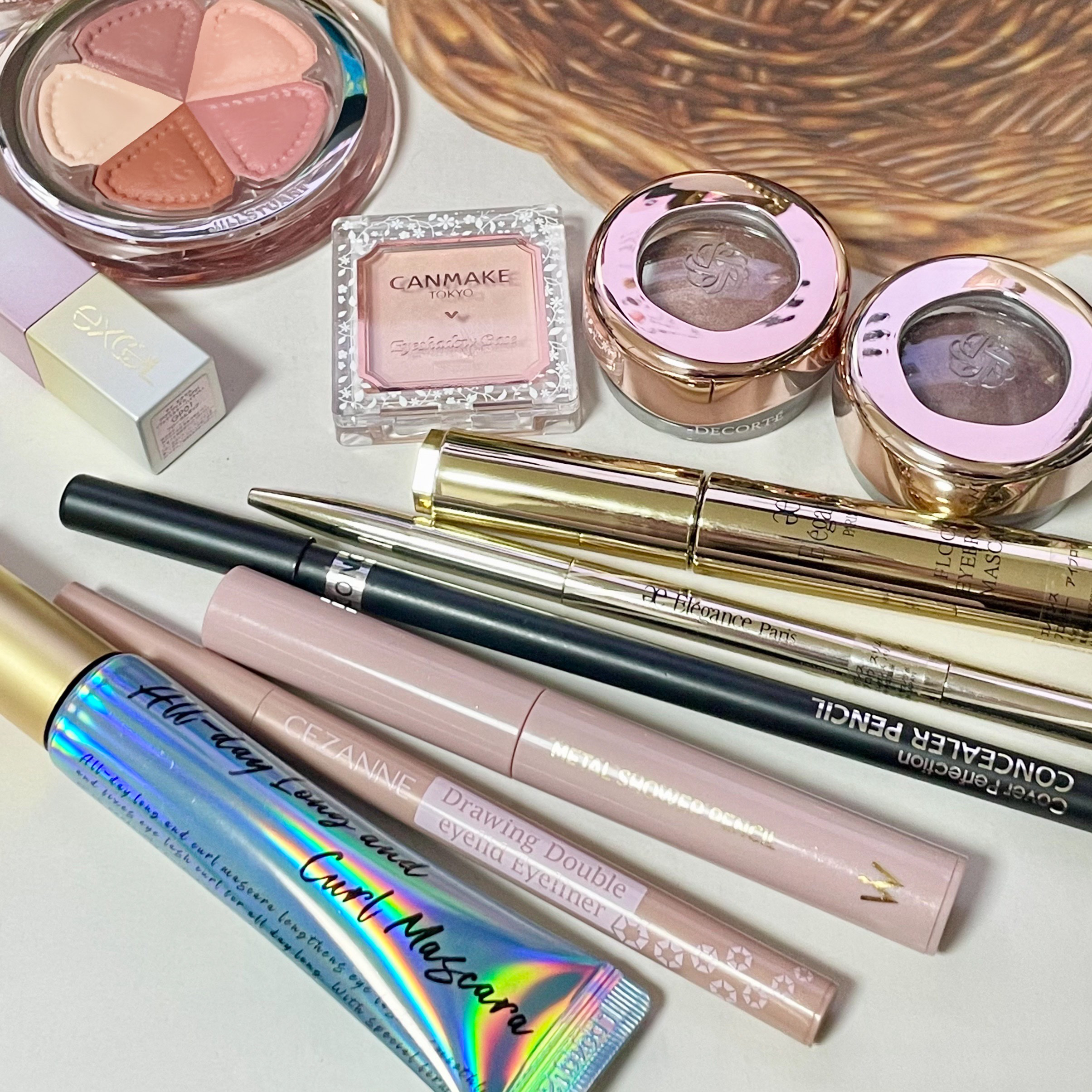 ジルスチュアート ブルーム ミックスブラッシュ コンパクト 16 tinted cosmos（限定）/JILL STUART/パウダーチークを使ったクチコミ（1枚目）